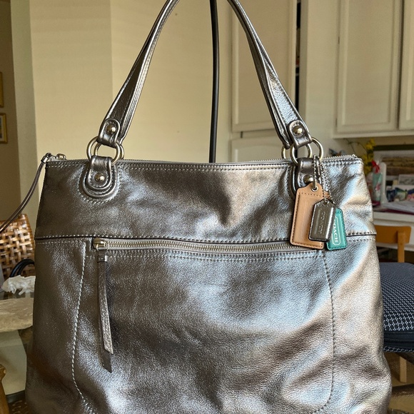 Coach Poppy Glam Large Leather Tote - Picture 1 of 6